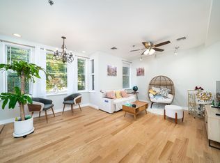 207 2nd St APT 2B, Hoboken, NJ 07030