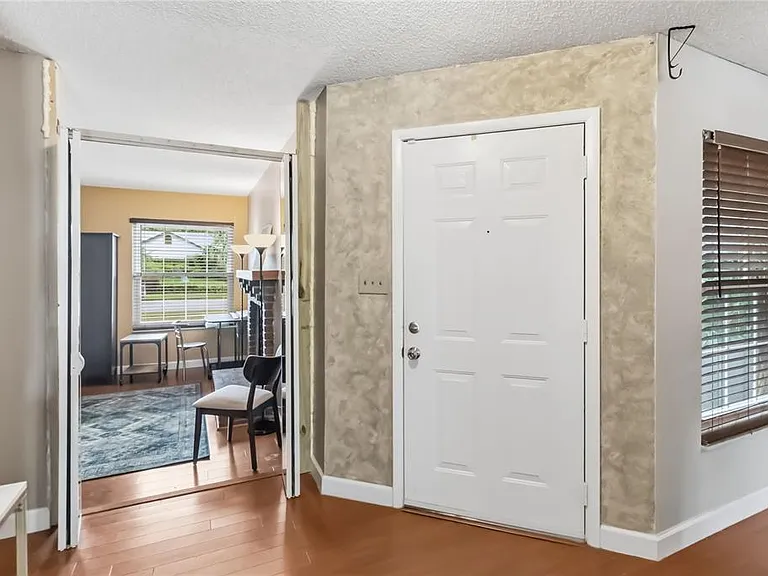 7832 Barberry Dr — Photo 2