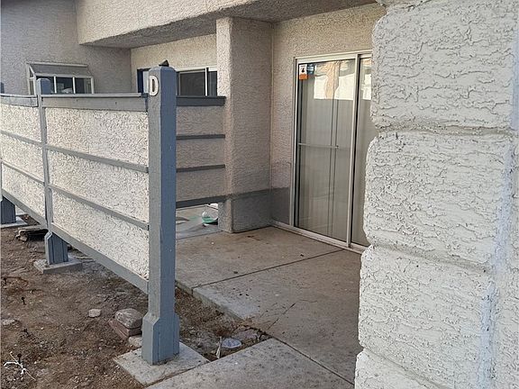 4th image of 271 N Lamb Blvd Unit D