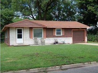 1609 N Plum St, Newton, KS 67114