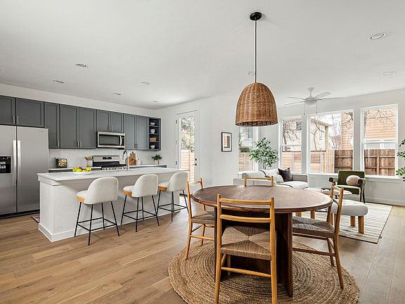 3rd image of 5107 Menchaca Rd #4