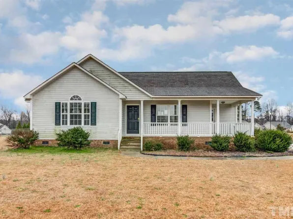 17 Barley Ct, Willow Spring, NC 27592