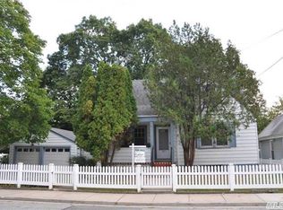 361 Louis Ave, South Floral Park, NY 11001