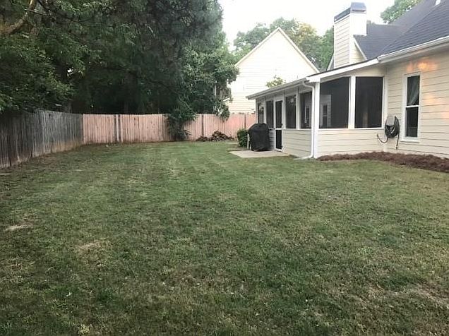 2nd image of 310 Chandler Ct