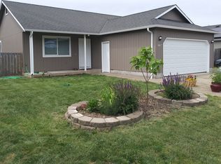 585 Blue Jay Loop, Creswell, OR 97426