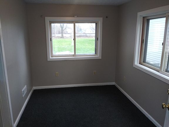 2nd image of 1422 F St