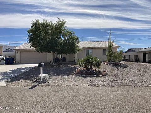 1st image of 2660 Huntington Dr