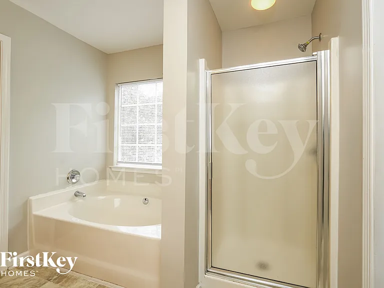 3760 Thornaby Cir — Photo 12