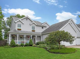 3314 Parkbrook Dr, Grove City, OH 43123