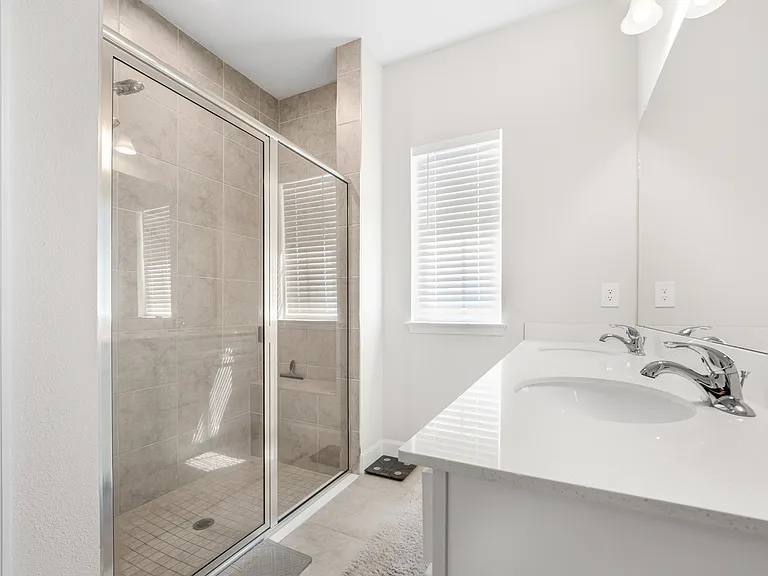 14048 Crimson Ave — Photo 24