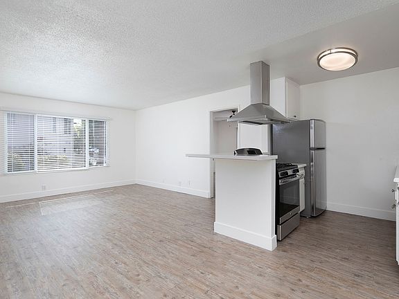 4th image of 2600 Kremeyer Cir #90-08