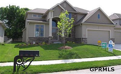 1st image of 663 S 195th Ave