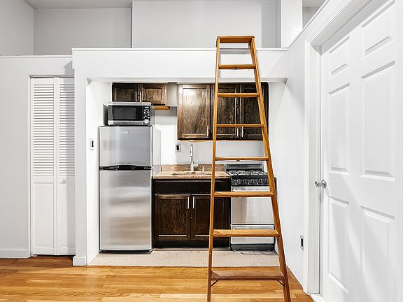 4th image of 357 W 120th St APT 1R