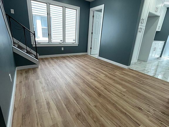 3rd image of 9304 Foster Ave #1