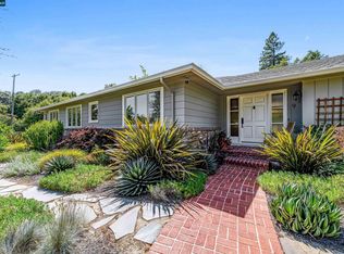 9 Tarry Ln, Orinda, CA 94563