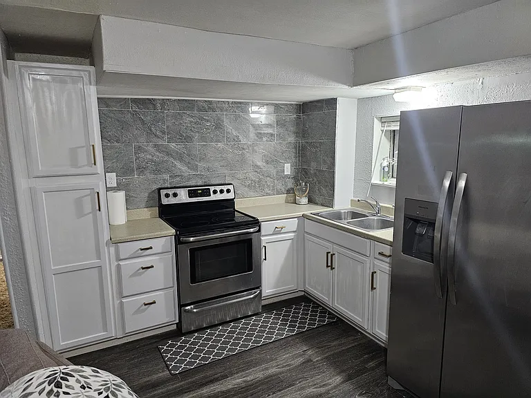5139 Loma Linda Dr #101 — Photo 2