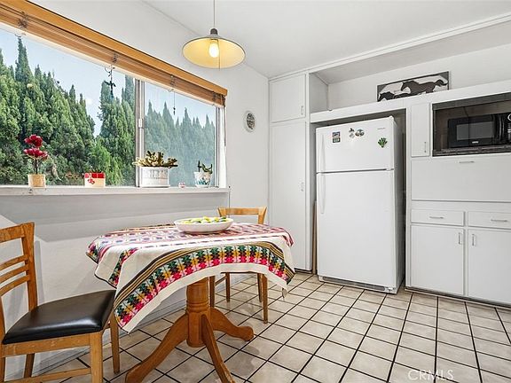 5th image of 4916 McConnell Ave