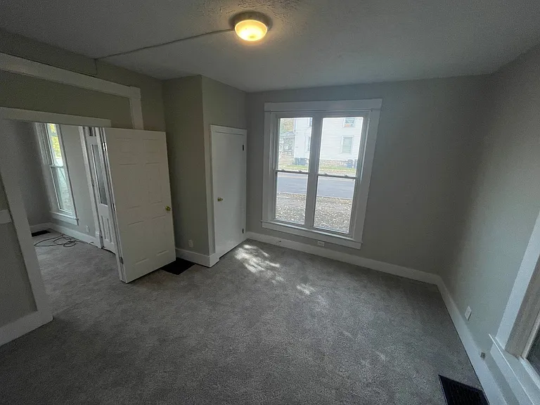 504 S 4th- HBS — Photo 8