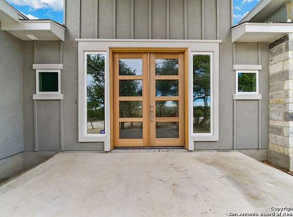 2nd image of 716 Panorama Point