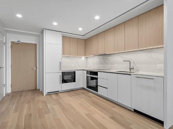 2nd image of 3963 Uplands Way #304