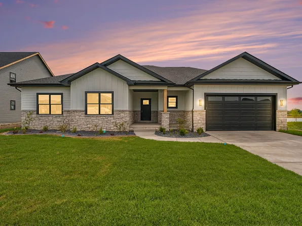13427 Lakeside Blvd, Cedar Lake, IN 46303