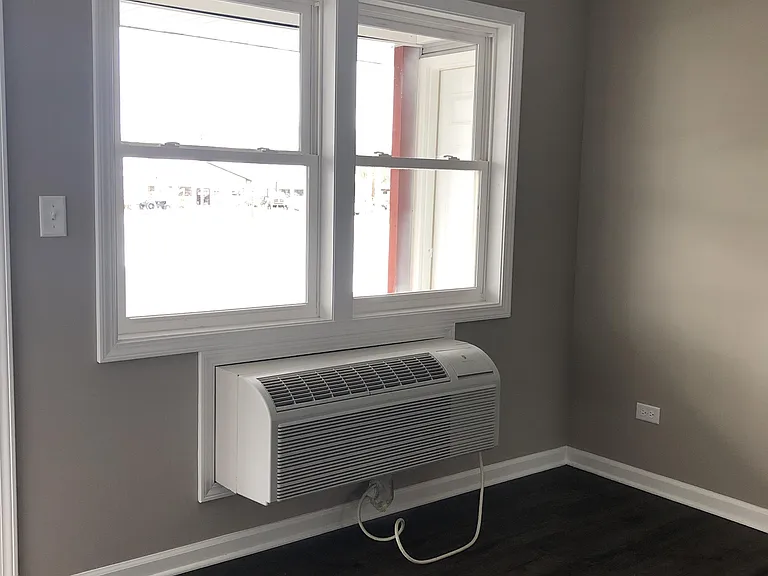 1590 Main St #1 — Photo 7