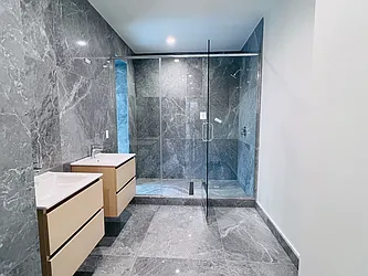 Sold by United Real Estate Fortune