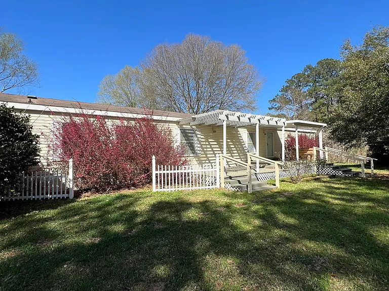 406 Belview Rd — Photo 1