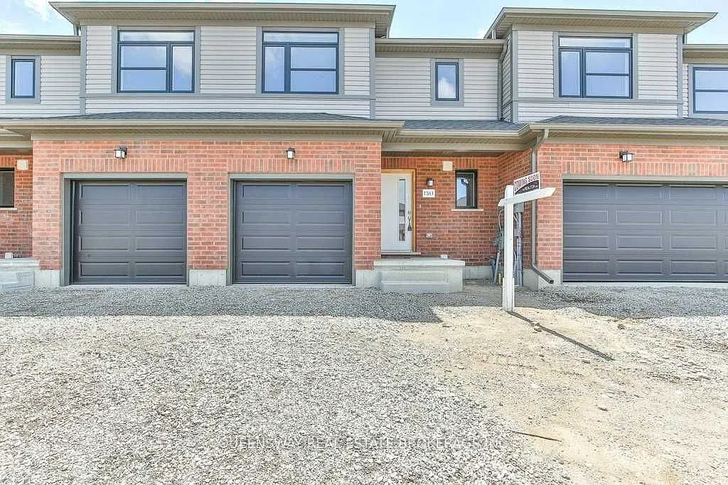 3 bed, $2,600 — Photo 1