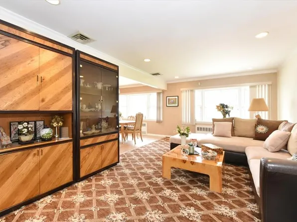 85-19 212th Street image 6 of 27