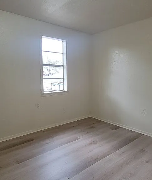 3323 1/2 Darien St #B — Photo 17