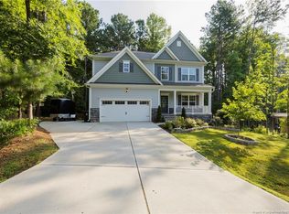 718 Creekside Dr, Sanford, NC 27330