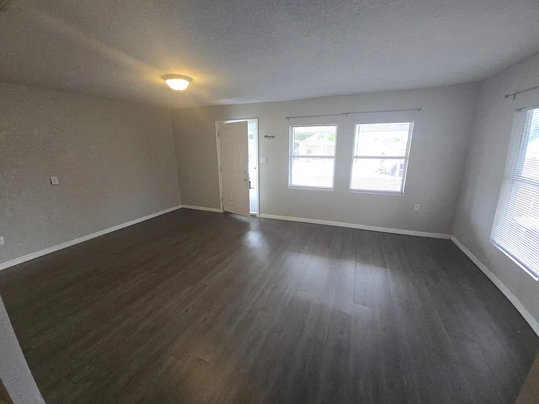 2119 Park Ave — Photo 5
