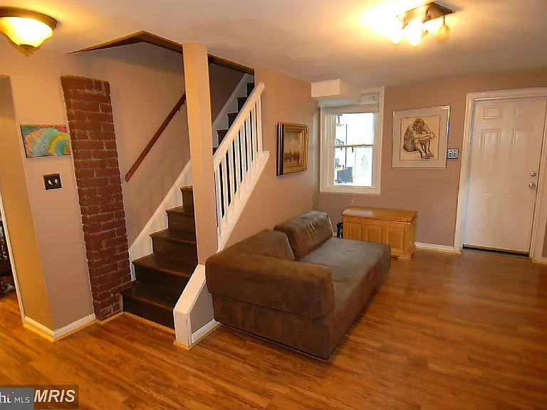 2036 N Cleveland St — Photo 7
