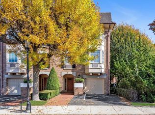 13-25 Estates Ln UNIT 3F, Bayside, NY 11360