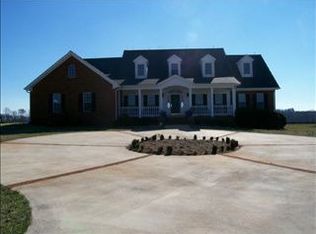 1647 Cedar Ridge Rd, Commerce, GA 30530