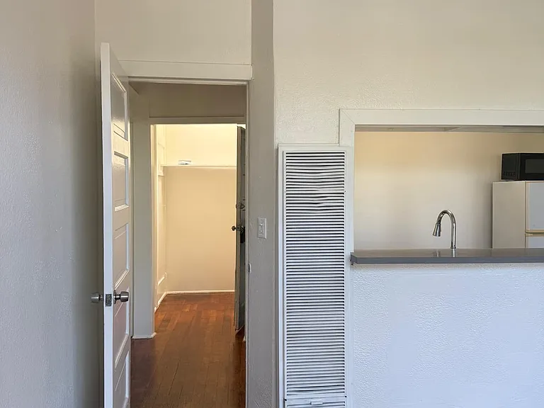 1114 N Poinsettia Dr #8 — Photo 6
