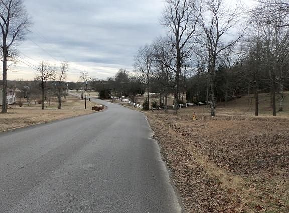4th image of 2010 Kimberly Dr