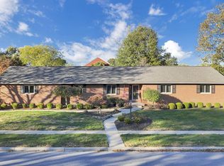2584 Clark Dr, Grove City, OH