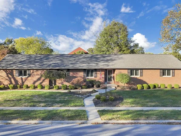 2584 Clark Dr, Grove City, OH 43123