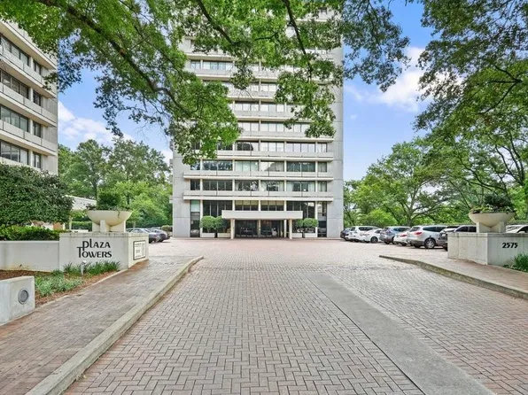 2575 Peachtree Rd NE APT 3E, Atlanta, GA 30305
