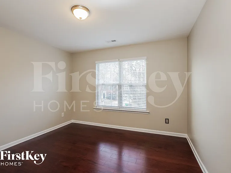 6214 Forest Pond Dr — Photo 11