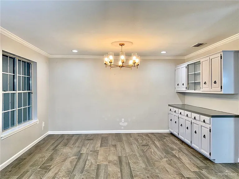 10839 N Stewart Rd — Photo 2