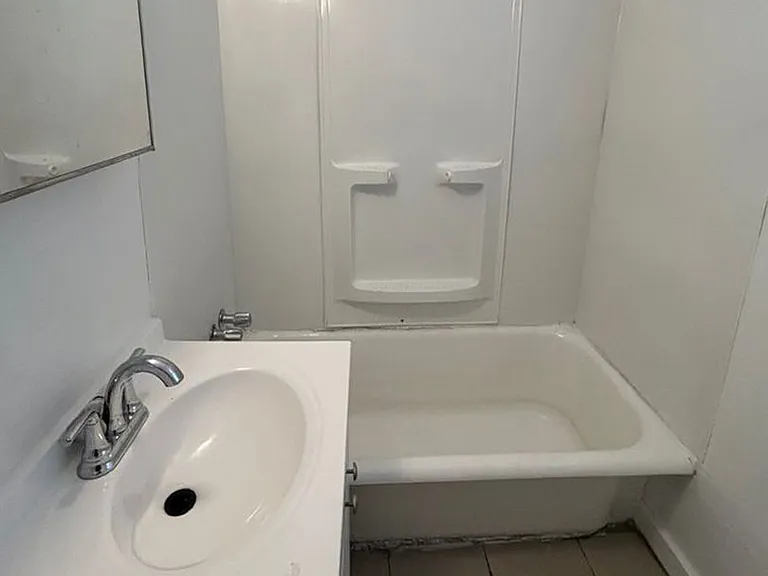 Scovel Apartments — Photo 31