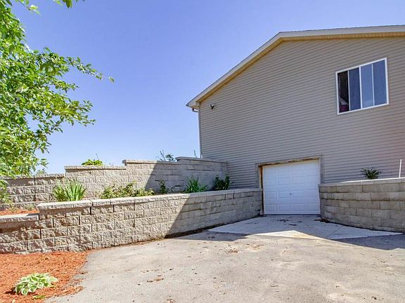 5th image of 4351 Maple Dr SE