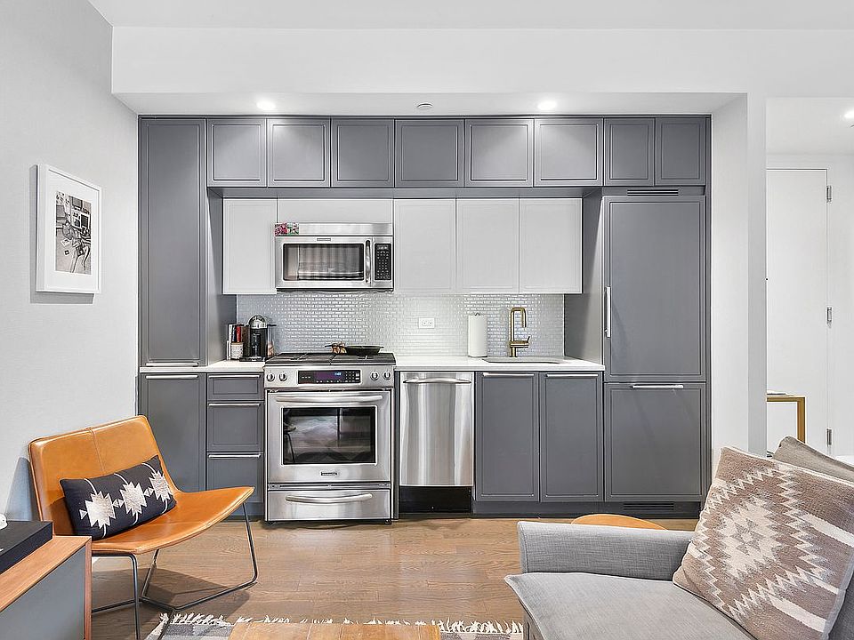 1st image of 432 W 52nd St APT 3G