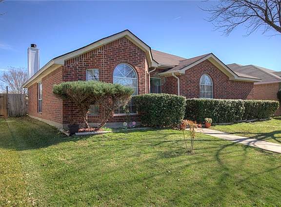 4th image of 2704 Bent Brook Dr