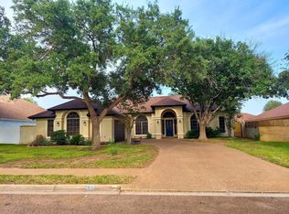 207 Blue Jay Ln, Laredo, TX 78045