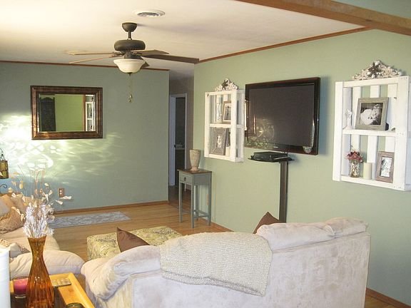 4th image of 241 Sharon Dr