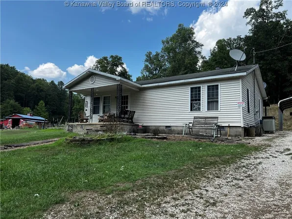2056 Patrick Creek Rd, Wayne, WV 25570